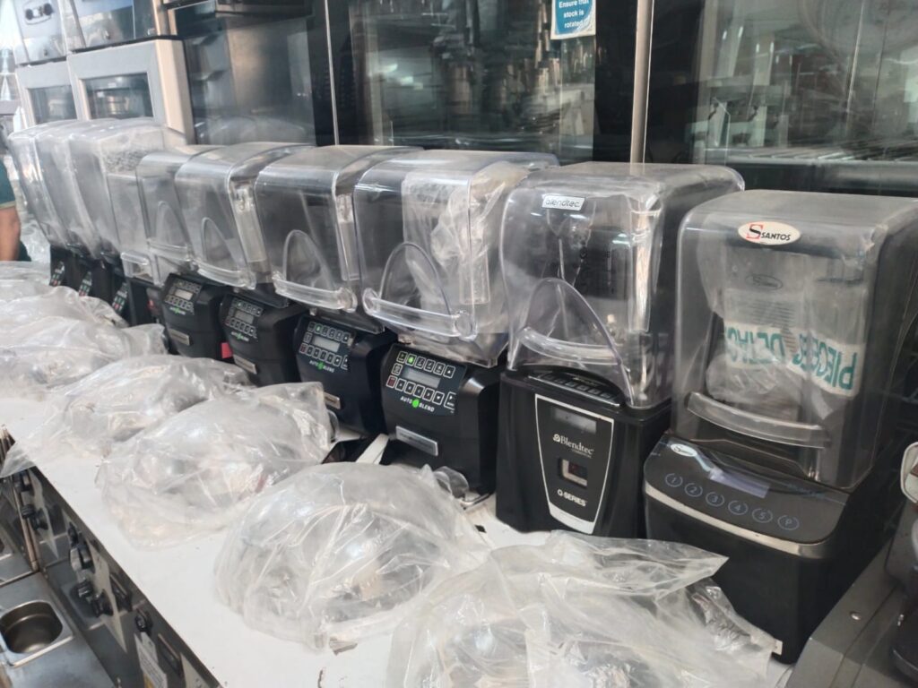 Commercial Silent blenders & juicers Hamilton beach & waring